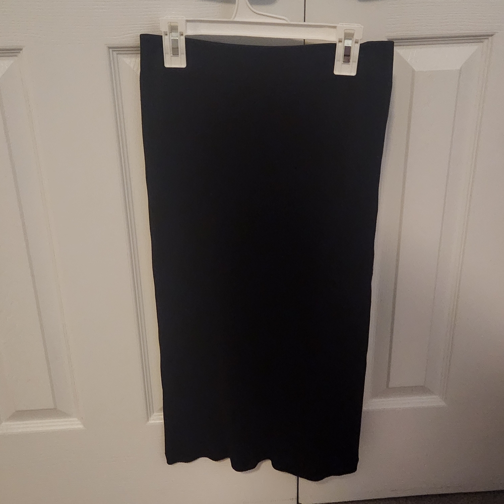 Black Ribbed Midi Pencil Skirt